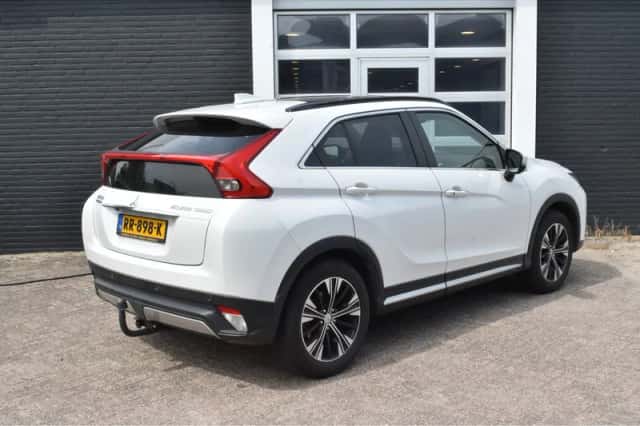 Mitsubishi Eclipse Cross (2018) thumbnail 9