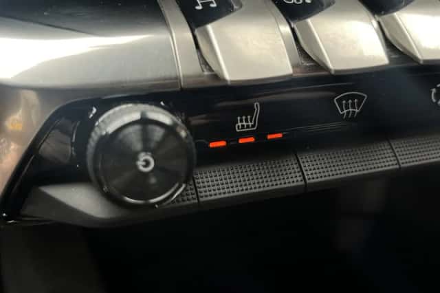 Peugeot 3008 (2024) thumbnail 19