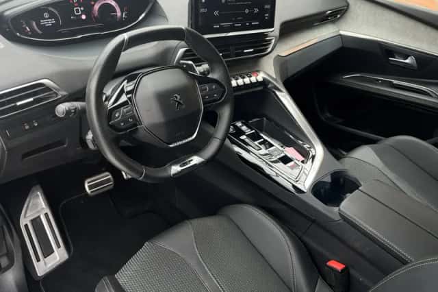 Peugeot 3008 (2024) thumbnail 3