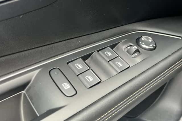 Peugeot 3008 (2024) thumbnail 27