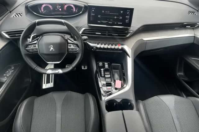 Peugeot 3008 (2024) thumbnail 6