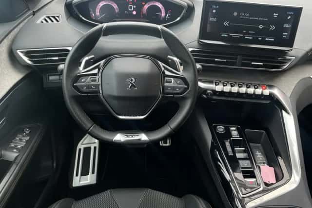 Peugeot 3008 (2024) thumbnail 9