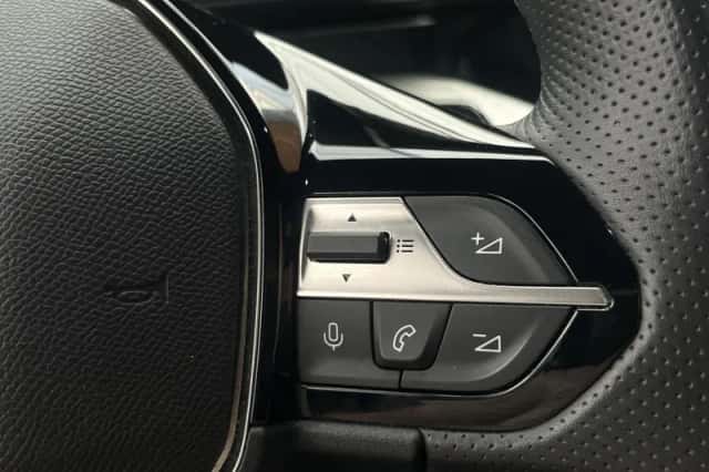 Peugeot 308 (2024) thumbnail 21