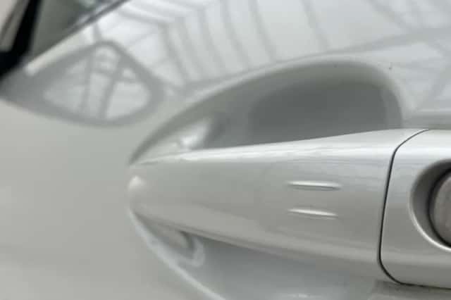 Peugeot 3008 (2023) thumbnail 31