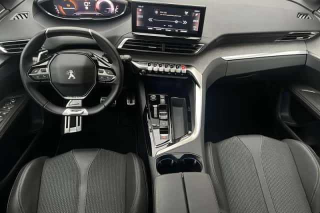 Peugeot 3008 (2023) thumbnail 6
