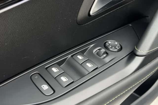 Peugeot 208 (2025) thumbnail 29
