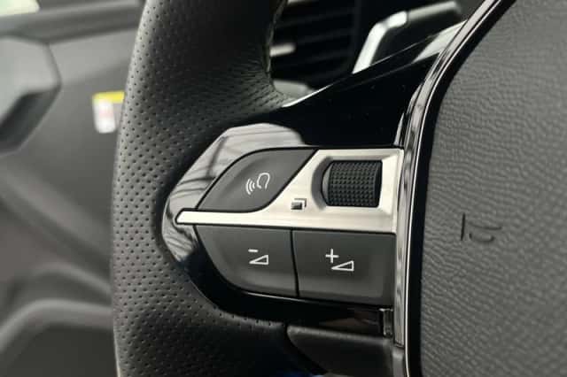 Peugeot 2008 (2024) thumbnail 23