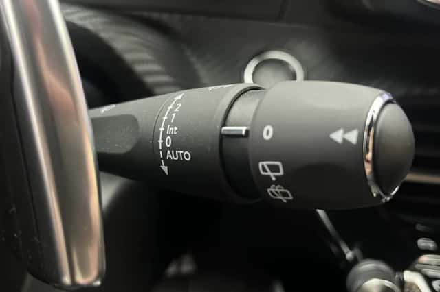 Peugeot 2008 (2024) thumbnail 25