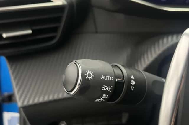 Peugeot 2008 (2024) thumbnail 26