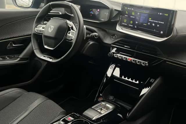 Peugeot 2008 (2024) thumbnail 32