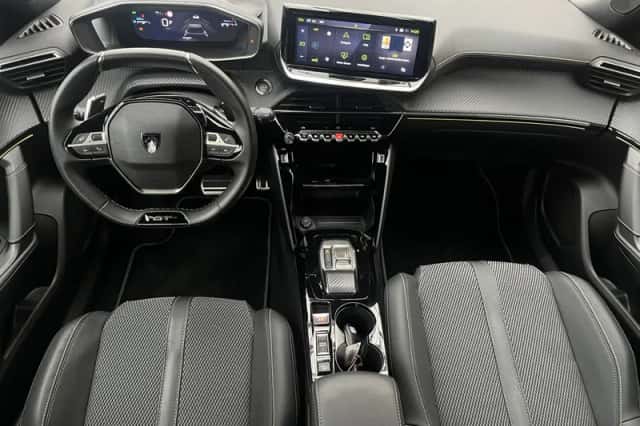 Peugeot 2008 (2024) thumbnail 7