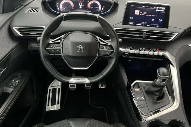 Peugeot 5008 (2018) thumbnail 13