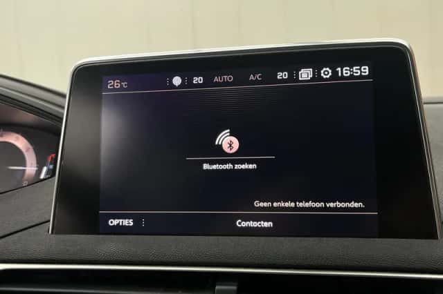 Peugeot 5008 (2018) thumbnail 17