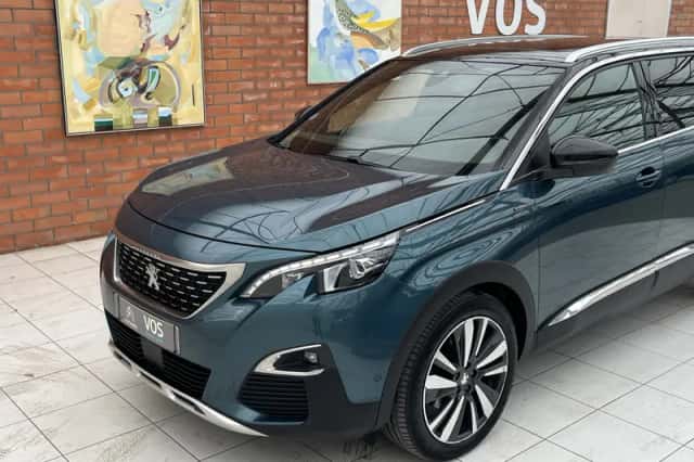 Peugeot 5008 (2018) thumbnail 7
