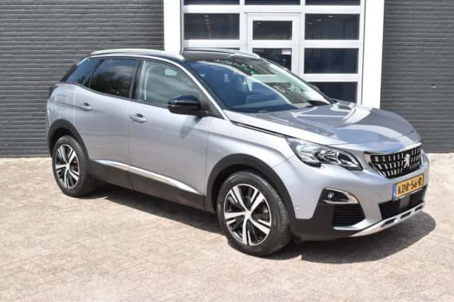 Peugeot 3008 (2019) thumbnail 4