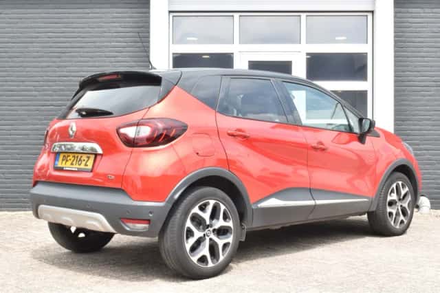 Renault Captur (2017) thumbnail 3