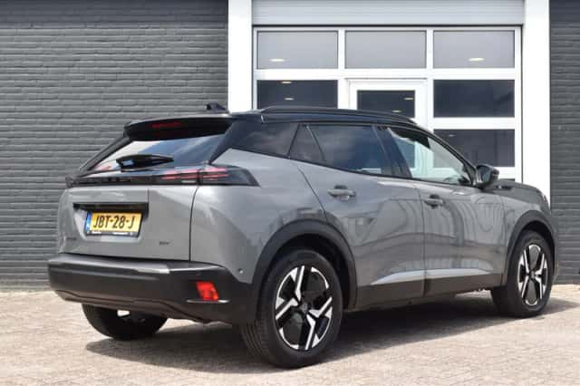 Peugeot e-2008 (2025) thumbnail 3