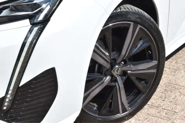 Peugeot 308 (2025) thumbnail 6