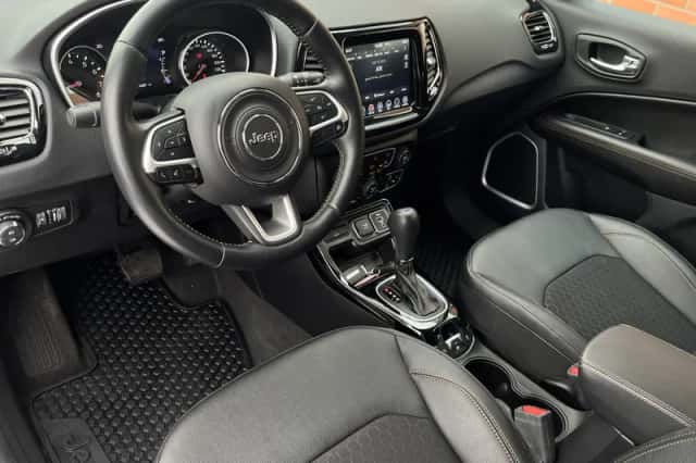 Jeep Compass (2021) thumbnail 3