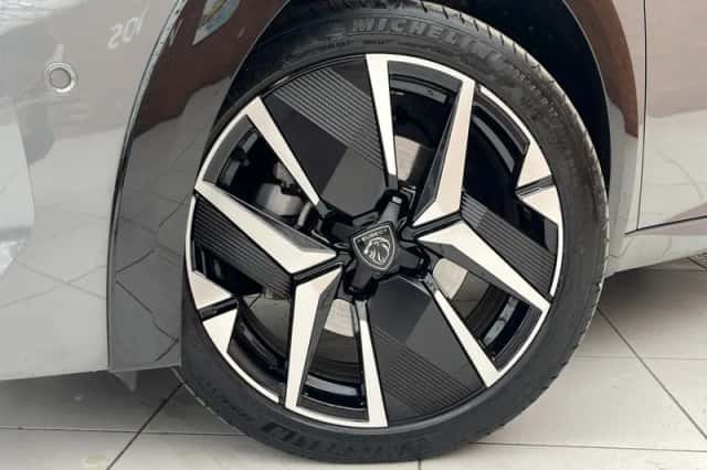 Peugeot 208 (2025) thumbnail 4