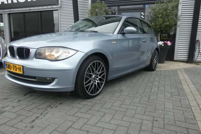 BMW 1-Serie (2009) thumbnail 1