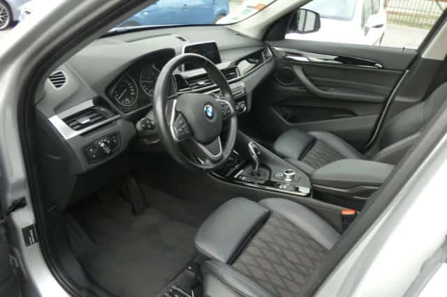 BMW X1 (2017) thumbnail 3