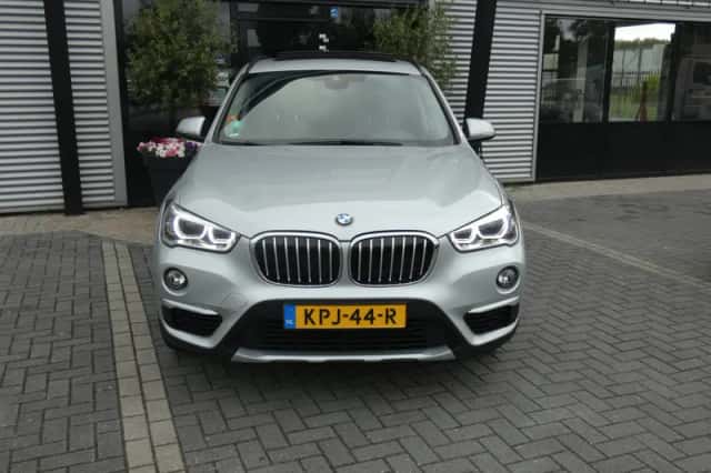 BMW X1 (2017) thumbnail 5