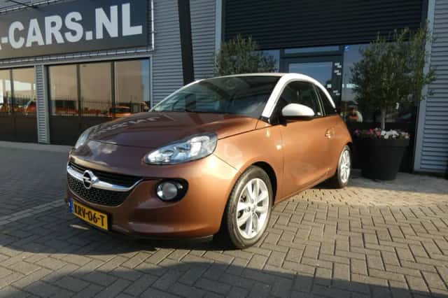 Opel Adam (2017) thumbnail 4