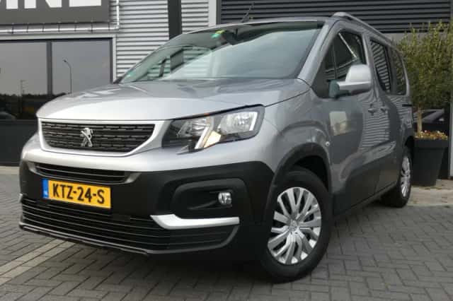 Peugeot Rifter (2019) thumbnail 3
