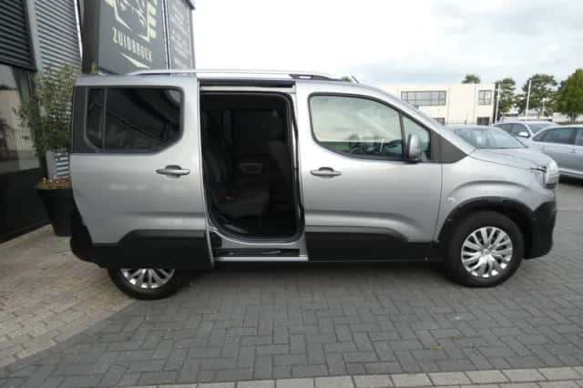 Peugeot Rifter (2019) thumbnail 4