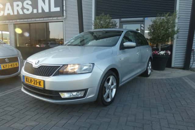 Škoda Rapid (2014) thumbnail 1