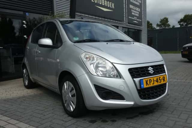Suzuki SPLASH (2013) thumbnail 5