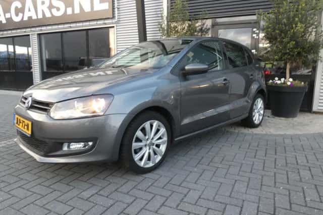 Volkswagen Polo (2010) thumbnail 4