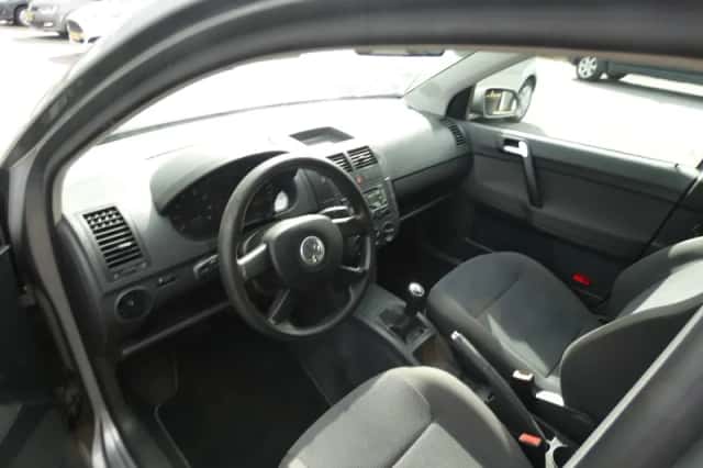 Volkswagen Polo (2006) thumbnail 3