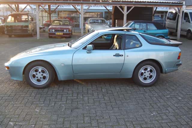 Porsche 944 (1986) thumbnail 3