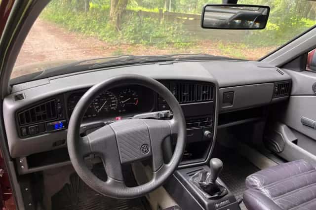 Volkswagen Corrado (1989) thumbnail 5