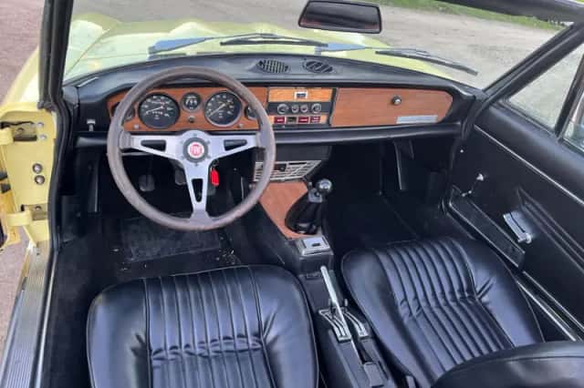 Fiat 124 Spider (1975) thumbnail 2