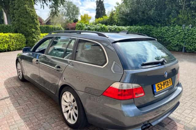 BMW 5-Serie (2004) thumbnail 3