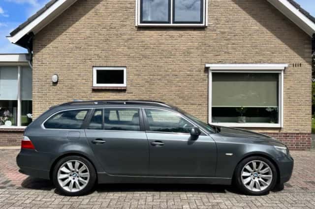 BMW 5-Serie (2004) thumbnail 4