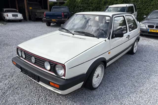 Volkswagen Golf (1988) thumbnail 1