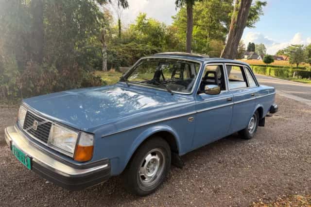 Volvo 240 (1981) thumbnail 5