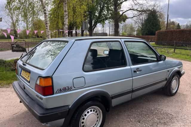 Volkswagen Golf (1989) thumbnail 3