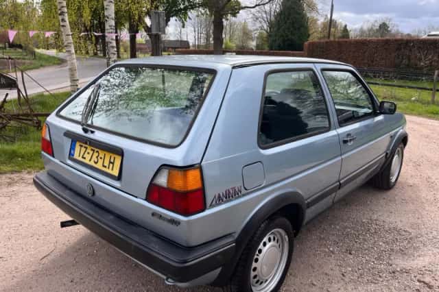 Volkswagen Golf (1989) thumbnail 4