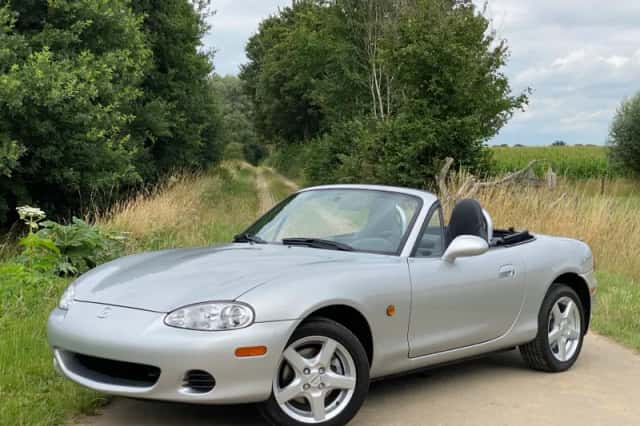 Mazda MX-5 (2006) thumbnail 1