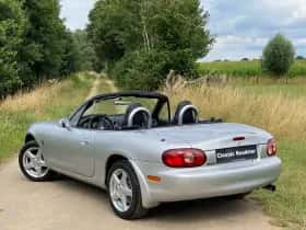 Mazda MX-5 (2006) thumbnail 3