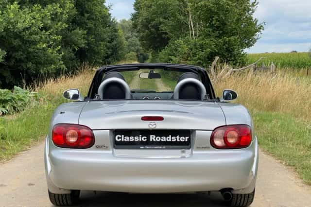 Mazda MX-5 (2006) thumbnail 4