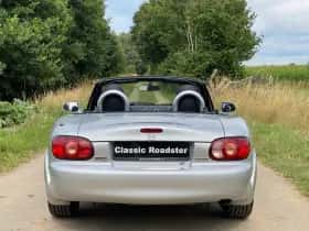 Mazda MX-5 (2006) thumbnail 4