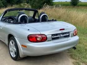 Mazda MX-5 (2006) thumbnail 72