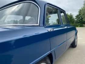 Alfa Romeo Giulia (1966) thumbnail 32