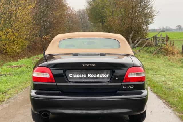 Volvo C70 (2003) thumbnail 4